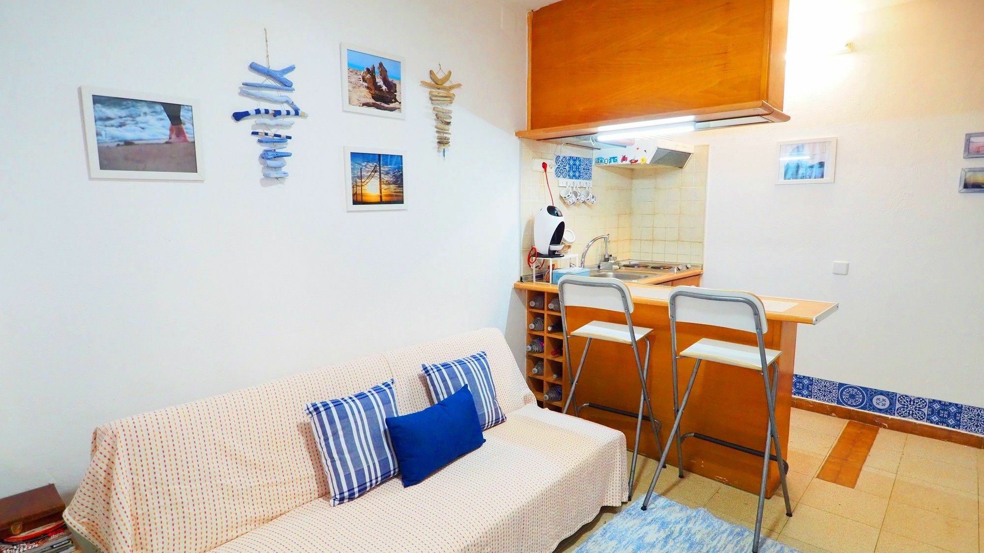 Calafat Apartment By Hello Apartments Сиджес Экстерьер фото